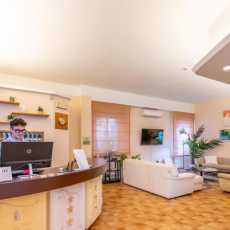 Hotel Selene Riccione Eksteriør bilde