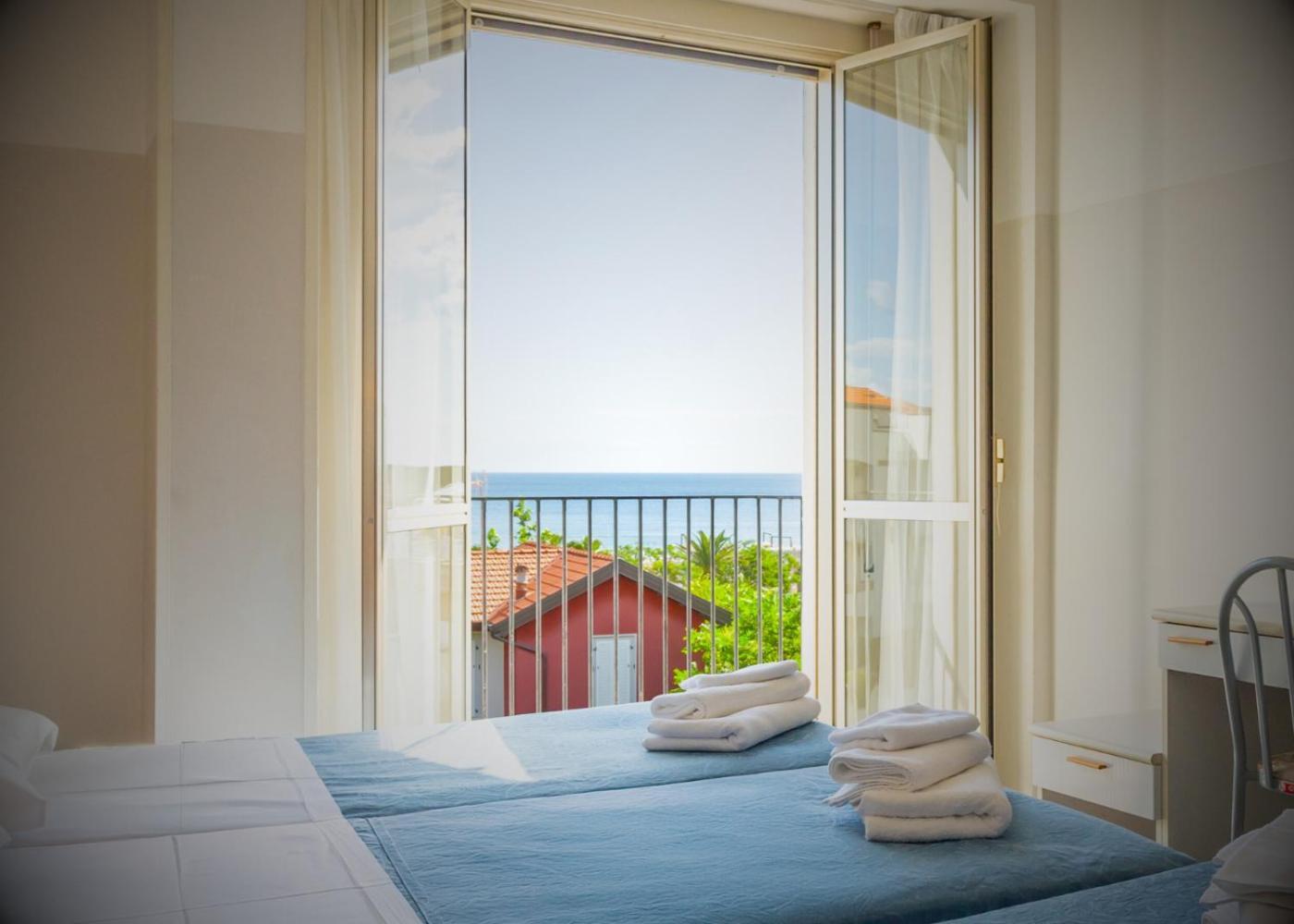 Hotel Selene Riccione Eksteriør bilde