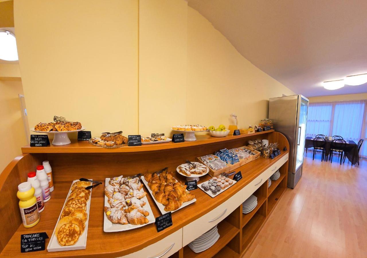 Hotel Selene Riccione Eksteriør bilde